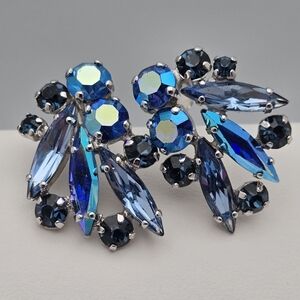 Vintage Sherman Blue Rhinestone Clip Earrings Sparkly Excellent Condition Design